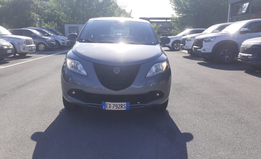 LANCIA YPSILON 0.9 TWINAIR 85CV ECOCHIC SILVER METANO