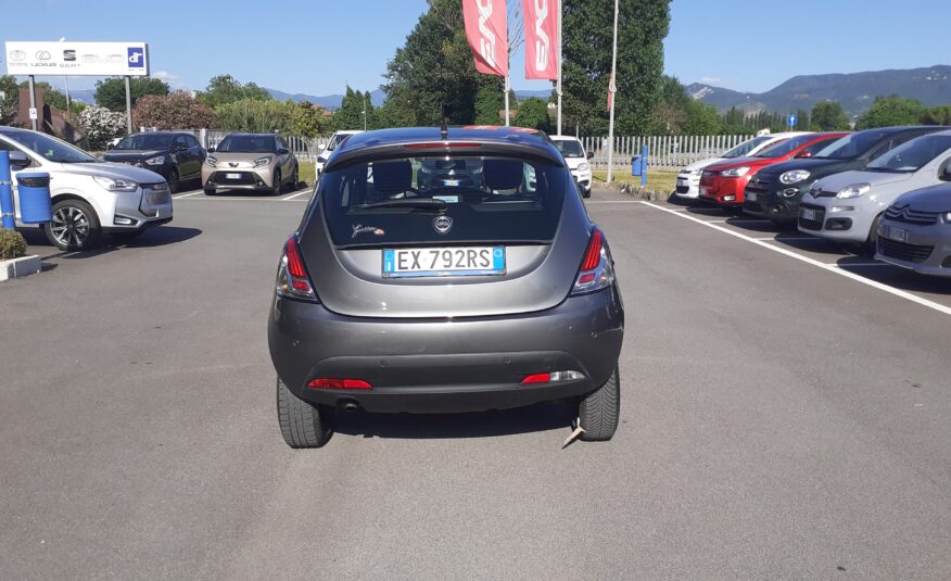 LANCIA YPSILON 0.9 TWINAIR 85CV ECOCHIC SILVER METANO